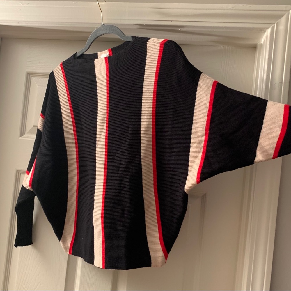 Sweater - Picture 2 of 4